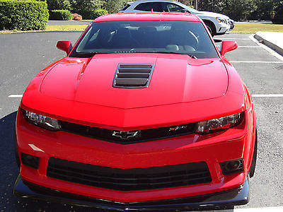 Chevrolet : Camaro Z/28 Coupe 2-Door 2015 z 28 red on black with ac and audio