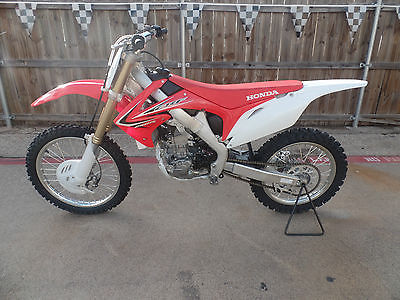 Honda : CRF 2013 crf 250 r crf 250 like new