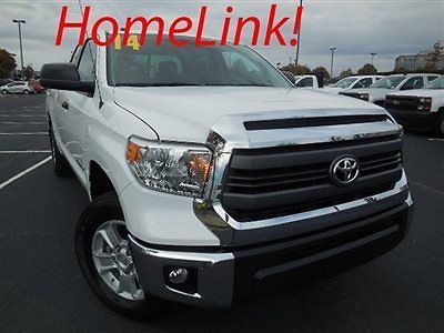 Toyota : Tundra . Toyota Tundra 4WD Double Cab 4.6L V8 6-Spd AT SR5 Low Miles 4 dr Truck Automatic