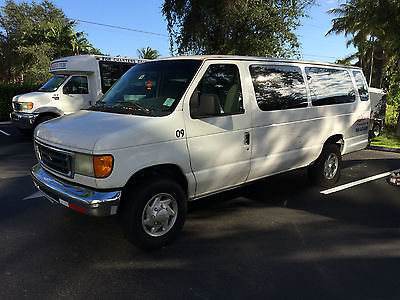 Ford : E-Series Van 3 DOOR PASSENGER  For sale Ford E350 passenger van good condition cold a/c title in hand