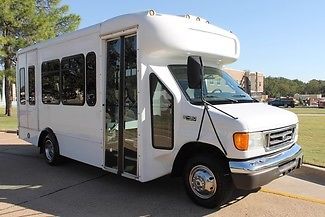 Ford : E-Series Van  15 Passenger E-450 Shuttle Bus W/Wheelchair Lift 2005 ford e 450 church hotel school daycare shuttle bus w wheelchair lift