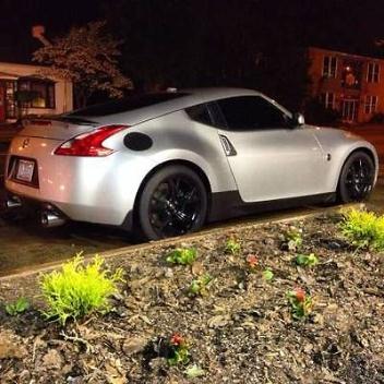 Nissan : 370Z Touring Coupe 2-Door 2009 nissan 370 z stillen sport touring coupe lots of extras must see