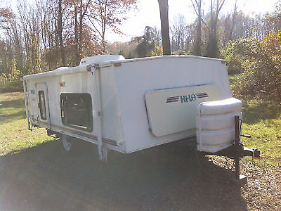 2002 Hi Lo Camper with electric raise/lower