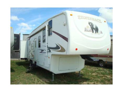 2007 Forest River Cedar Creek Silverback 35L4QB