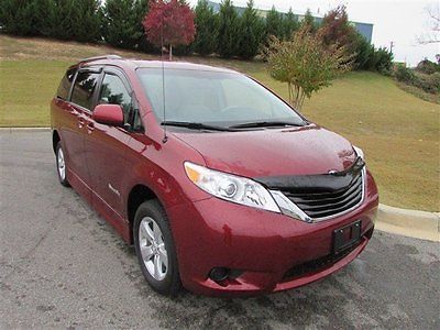 Toyota : Sienna Le Aas 2012 minivan used gas v 6 3.5 l 211 6 speed automatic fwd red
