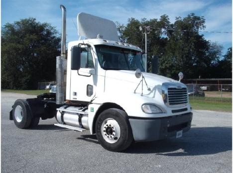 2008 Freightliner CL12042ST-COLUMBIA 120