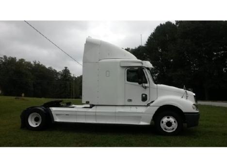 2005 Freightliner COLUMBIA CL12042ST