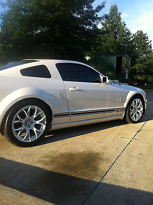Ford : Mustang gt 500 2008 shelby gt 500 white blue race stripes