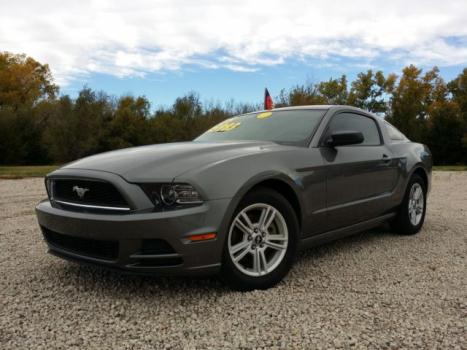 Ford : Mustang 2dr Cpe V6 P BLOWOUT 2013 Ford Mustang 6-Speed w/ 31k miles just $15,995