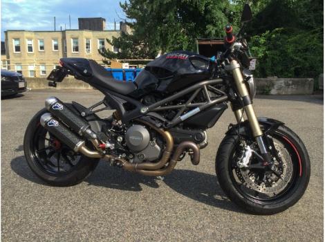 2012 Ducati Monster 1100 EVO