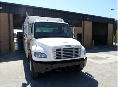 2009 Freightliner BUSINESS CLASS M2 106