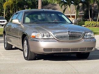 Lincoln : Town Car Signature Sedan 4-Door FLORIDA CLEAN-1-OWNER-ONLY 61K MILES-ALPINE-CHROME WHEELS-NICEST  ON THIS PLANET