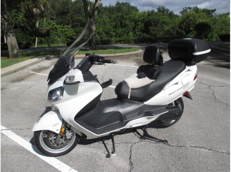 2011 Suzuki Burgman 650 EXECUTIVE