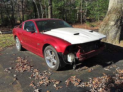 Ford : Mustang GT 2006 ford mustang gt coupe 2 door 4.6 l repairable