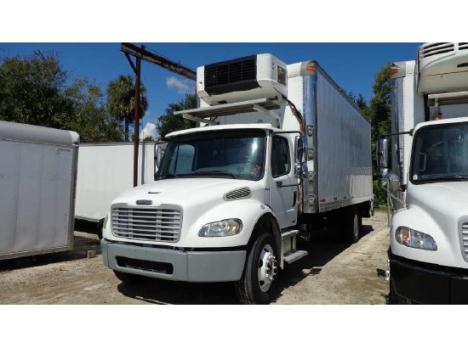 2006 FREIGHTLINER M2 BUSINESS CLASS REFRIGERATED TRUCK