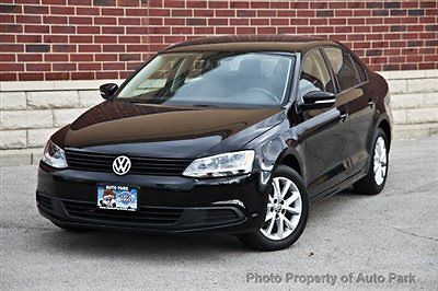 Volkswagen : Jetta 4dr Automatic SE w/Convenience 11 jetta se leather heated seats bluetooth cd player mp 3 aux alloy wheels black