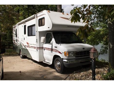 2002 Winnebago Minnie Winnie 30V