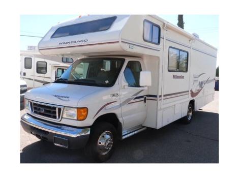 2005 Winnebago MINNIE-26A