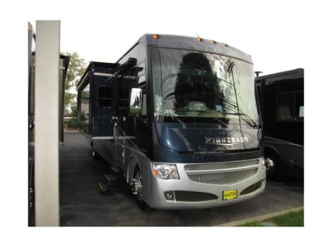 2015 Winnebago Adventurer 38Q