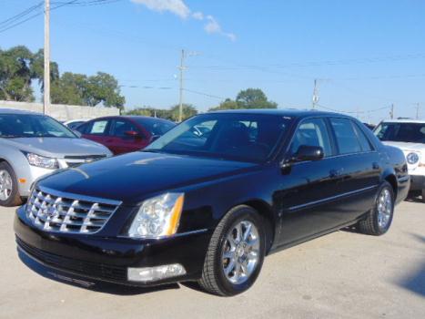 Cadillac : DTS WHOLESALE 2010 black on black livery special navigation heated seats front and rear