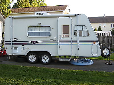 2000 Aerolite Seven trailer/camper