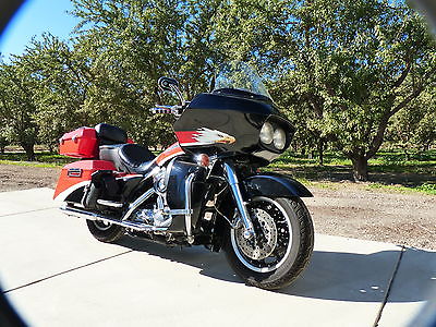 Harley-Davidson : Touring Harley Davidson Scremin Eagle 2000