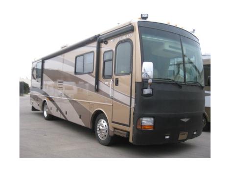 2004 Fleetwood Discovery 35M