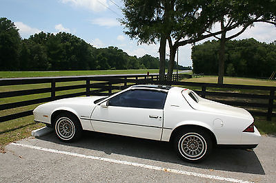 Chevrolet : Camaro berlinetta FLORIDA OWNED 1984 CHEVY CAMARO BERLINETTA CUSTOM REAR HATCH 305 V8 T-TOPS