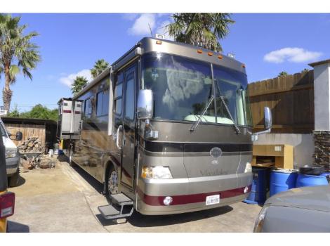 2003 Mandalay Coach 39' Triple Slide