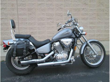 2004 Honda Shadow VLX Deluxe (VT600CD)