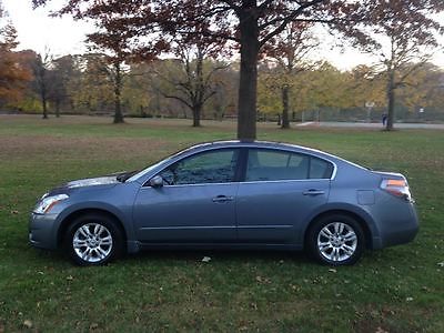 Nissan : Altima 2.5 S  2010 nissan altima 2.5 s loaded good condition looks great low price