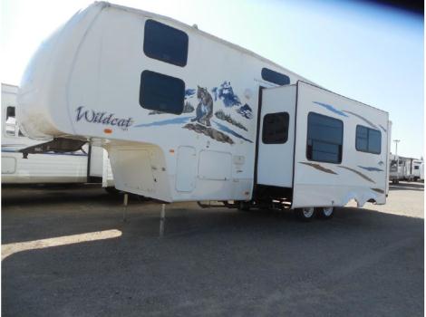 2006 Forest River Wildcat 32QBBS