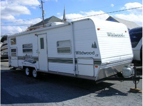 2005 Forest River 28BH Wildwood LE