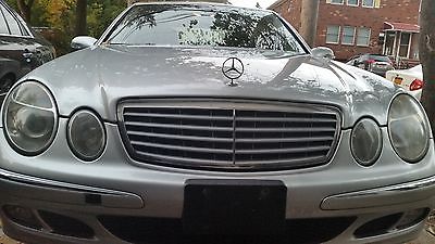 Mercedes-Benz : E-Class E 350 4MATIC MERCEDES BENZ E350 4MATIC  AWD  WITH  NAVAGATION   CLEAN  INSIDE  AND  OUT !!!!