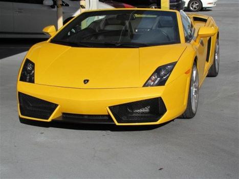Lamborghini : Gallardo LP560-4 Spyd LP560-4 Spyder in Pearl Yellow with only 2800 miles!