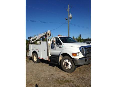 2005 Ford F750