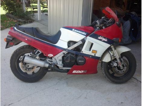 1986 Kawasaki Ninja 600R