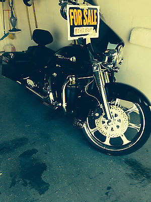 Harley-Davidson : Touring 2009 street glide with 15 000 in upgrades with 30 500 miles excellent