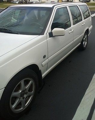 Volvo : V70 Base Wagon 4-Door 1999 volvo v 70 base wagon 4 door 2.4 l