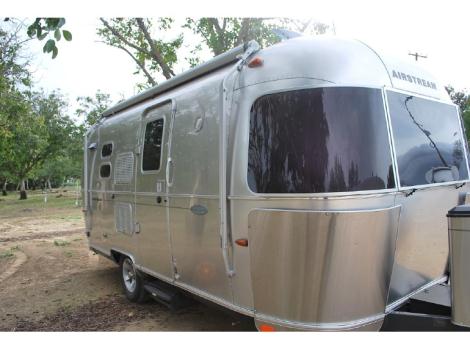 2009 Airstream Flying Cloud 20