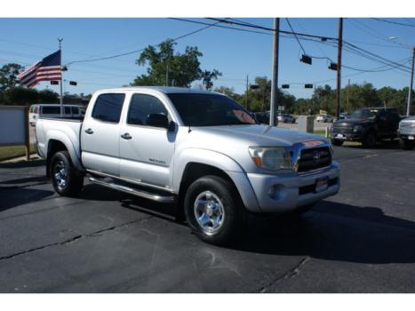 Toyota : Tacoma 2WD Double V Tacoma Double Cab V6 Pre Runner Automatic Bedliner Cruise Fender Flares Clean