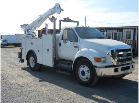 2004 FORD F650