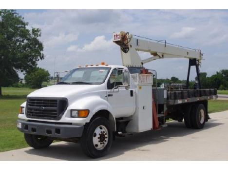 2003 FORD F750