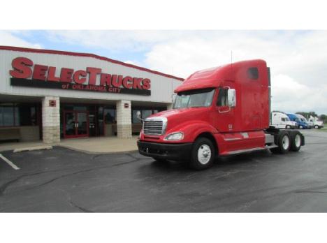 2005 FREIGHTLINER COLUMBIA CL12064ST
