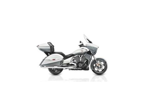 2015 Victory Cross Country Tour Two-Tone White Pearl and Gray TOUR