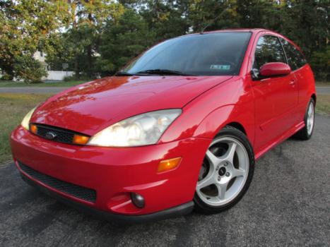 Ford : Focus SVT Hatch 03 ford focus svt 6 speed 50 pics amazing cond new tires brakes 6 cd changer