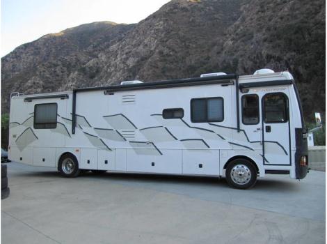 2006 Fleetwood Discovery 39P
