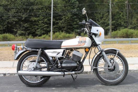 1975 Yamaha RD250