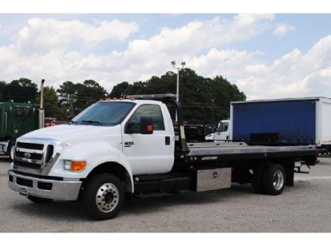 2011 FORD F650