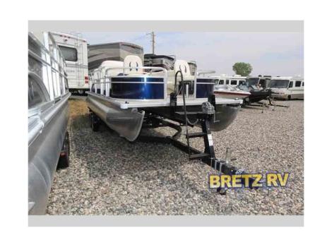 2014 Sun Chaser Oasis Fish 822 Four Point